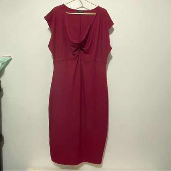 Lane Bryant Cap-Sleeve Twist-Neck Bodycon Wine Dress Size 22/24 - Picture 7 of 14